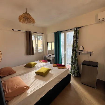 Avra Boutique * Benitses (Corfu)